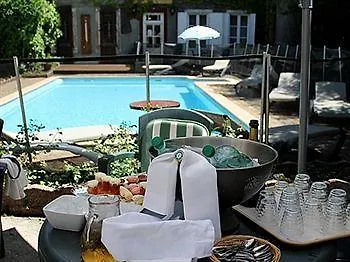 Logis Le Relais De Fusies 호텔 라코네 3*,