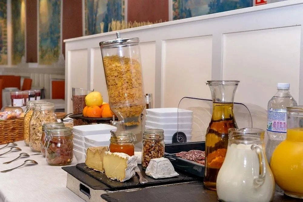 Logis Le Relais De Fusies Hotel Lacaune