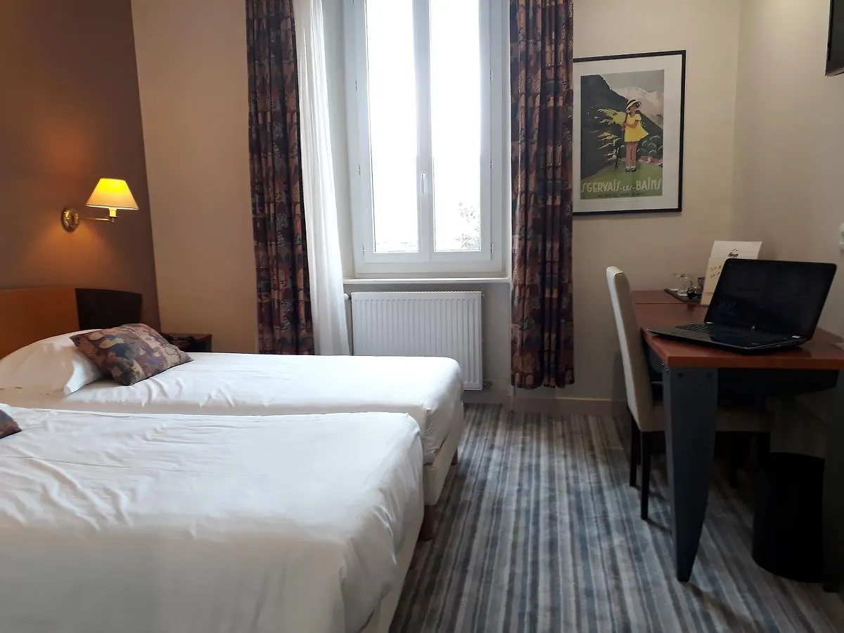 Logis Le Relais De Fusies 호텔 라코네